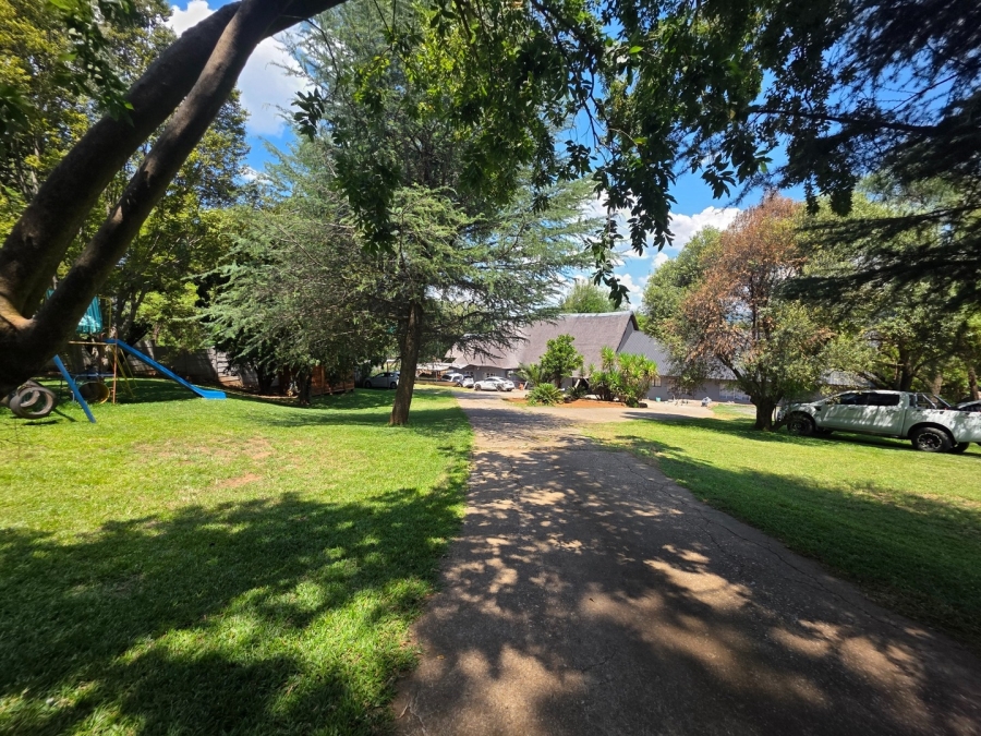 4 Bedroom Property for Sale in Olifantsnek North West